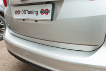 Ford C-Max/Grand C-Max 2010–2019 Nerezová lišta na hranu víka kufru OmsaLine – italská nerezová ocel fotografie 1