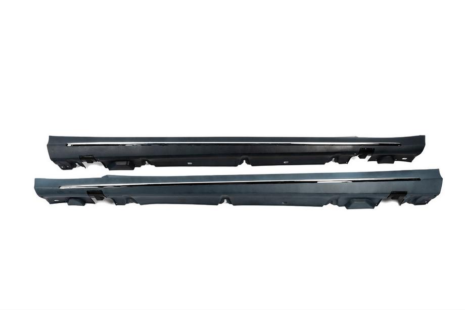 Mercedes C-Class W205 2014–2021 Boční prahy AMG Image