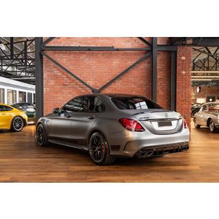 Zadní difuzor s výfukovými koncovkami Silver (Design C63 2018-2021) fotografie 1