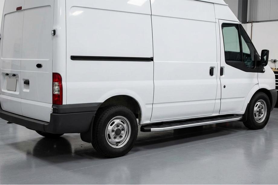 Ford Transit 2000–2014 Boční prahy Fullmond (2 ks, hliníkové) Image