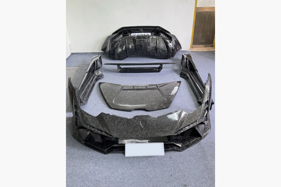 Lamborghini Huracan 2014– Sada bodykitu LRT (kovaný karbon) Image