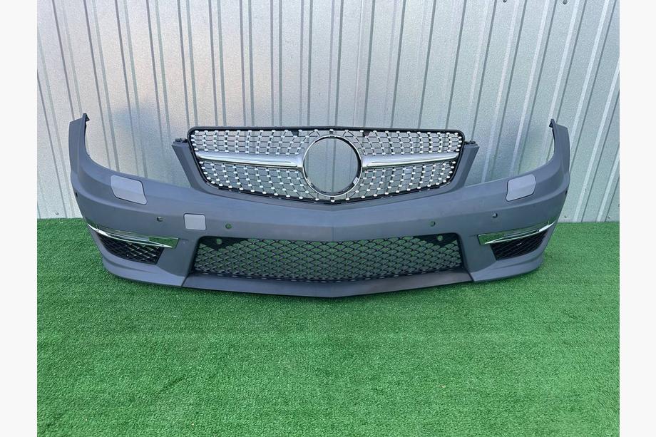 Mercedes C-class W204 2007–2015 Přední nárazník AMG C63 2011-2014 s maskou chladiče Diamond Silver Image