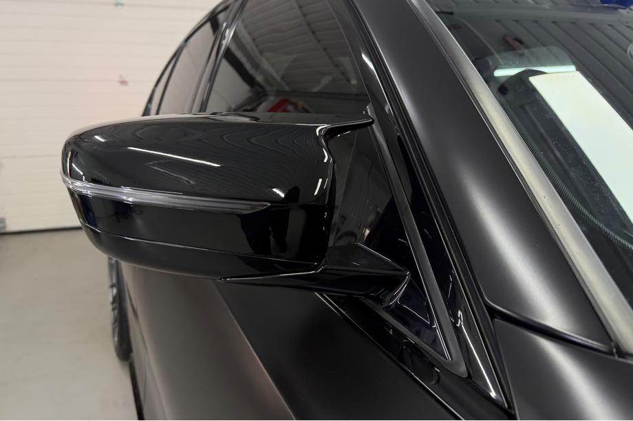 BMW řada 3 G20/G21 2018– Kryty zrcátek M-Look (s klipy, 2 ks) Image