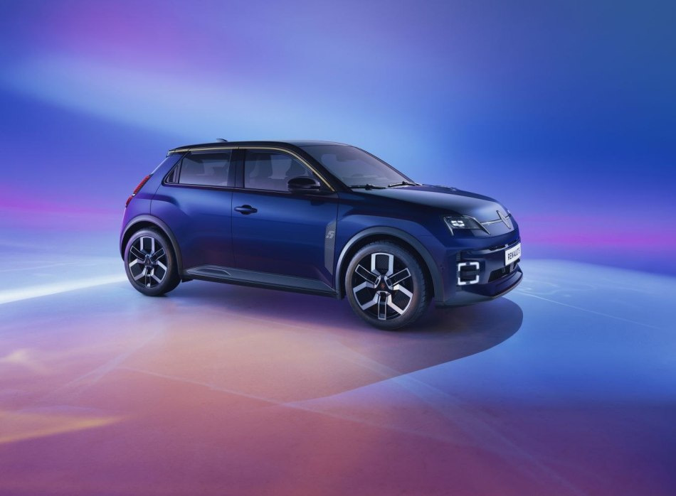 Renault 5 E-Tech 2024: Znovuzrození legendy v elektrickém stylu
