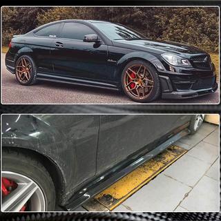 Boční prahy (pro AMG SD, karbon) Mercedes C-class W204 2007–2015 fotografie 3