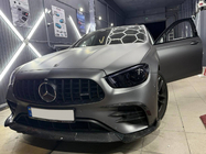 Mercedes E-class W213 2016–2023 Karbonový lip spoiler předního nárazníku (pro AMG-Line 2020-2023) fotografie 8
