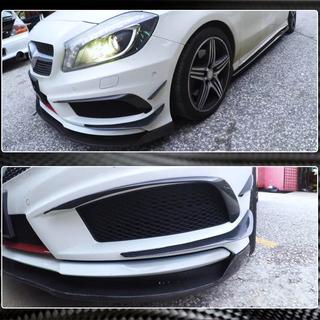 Karbonové nástavce předního nárazníku (pro AMG-Line / A45 AMG HB 2013-2015) fotografie 4