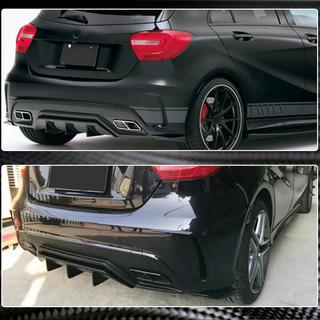 Kryty zadního nárazníku Flap (pro AMG-Line / A45 AMG HB, karbon) fotografie 3
