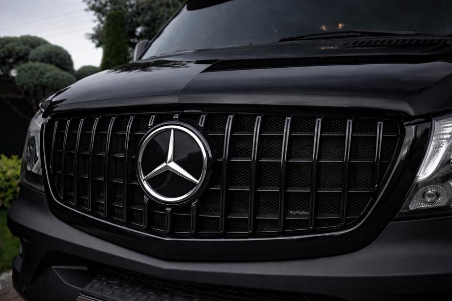 Mercedes Sprinter W906 2006–2018 Přední maska chladiče Panamericana GT Panamericana Black (2013-2018) Image