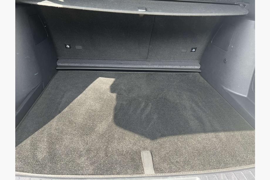 BYD Song Plus EV/Seal U 2020– Textilní koberec do kufru Premium (černý) Image