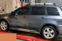 Mitsubishi Outlander 2001–2006 Boční nerezové trubky (2 ks) fotografie 4