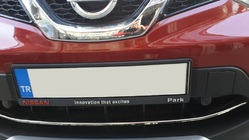 Nissan Qashqai 2014–2021 Nerezová ochranná lišta na přední nárazník (2014-2017) fotografie 5
