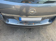 Opel Astra H 2004–2013 Chromová lišta na zadní nárazník OmsaLine lesk (SW, nerez) fotografie 4