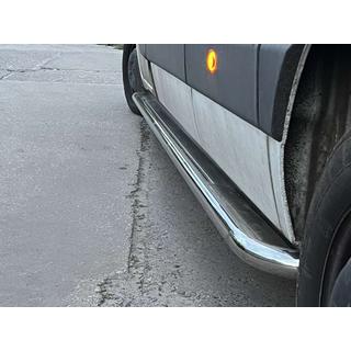 Boční nášlapy Premium (2 ks, nerez) Nissan NV400 2010–2024 fotografie 1