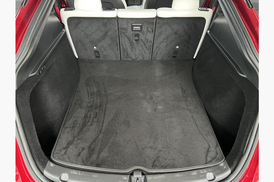 Tesla Model Y 2020– Textilní koberec do kufru Classic (2020-2024, Černý) Image