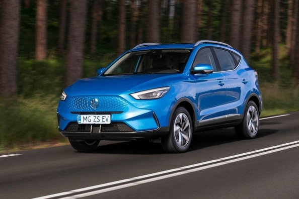 Modernizovaný MG ZS EV: recenze elektrického crossoveru