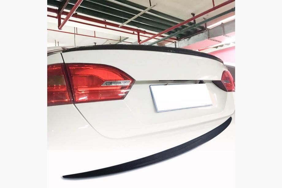 Volkswagen Jetta 2011–2018 Karbonový spoiler (pro 2011-2014) Image