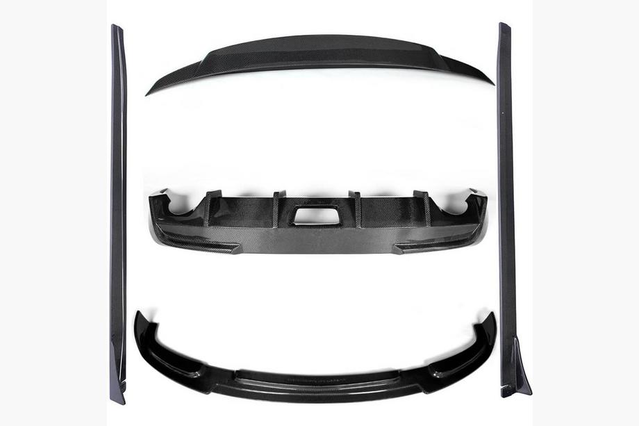 Infiniti G25/G35/37 (V36/CV36) 2006–2015 Sada bodykitu Carbon FullSet (pro G37 SD 2009-2013, karbon) Image