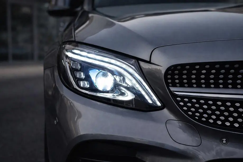 Mercedes C-Class W205 2014–2021 Přední světlomety Maybach (2 ks) Fotografie 2