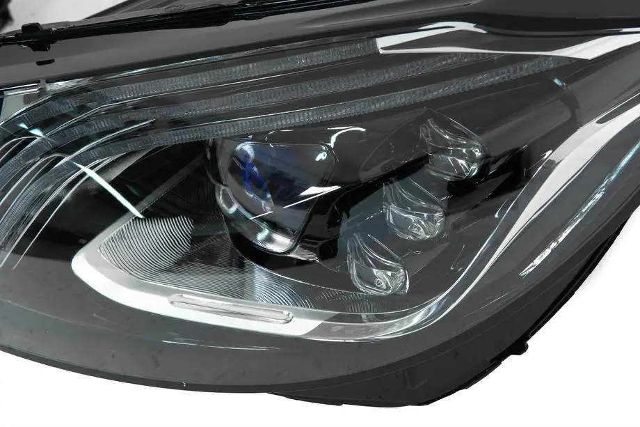 Mercedes C-Class W205 2014–2021 Přední světlomety Maybach (2 ks) Fotografie 8