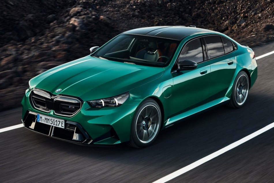 BMW M5 (G90): recenze vysoce výkonného hybridu
