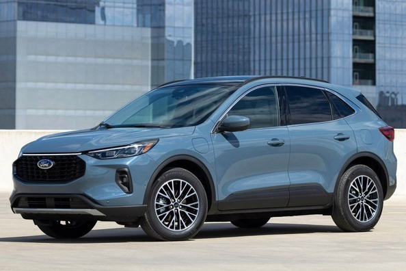 Recenze Ford Escape: facelift pro rok 2023