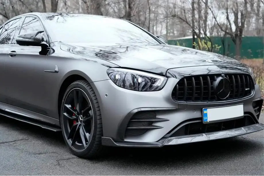 Mercedes E-class W213 2016–2023 Karbonové kryty předních blatníků Image