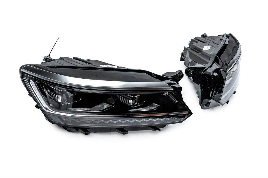Volkswagen Passat B8 2015–2023 Přední světlomety s jednotkami (pro USA, 2015-2019, 2 ks) Fotografie 4