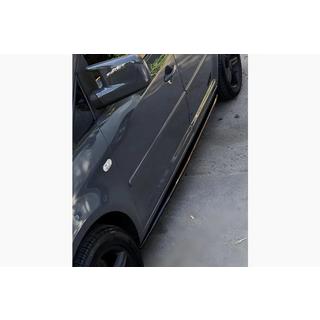 Boční prahy Performance (černé) Volkswagen Caddy 2010–2015 fotografie 4