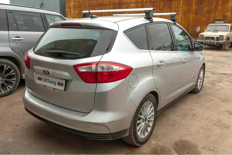 Ford C-Max/Grand C-Max 2010–2019 Střešní příčníky pro hladkou střechu (2 ks, Asaf V4) Fotografie 6