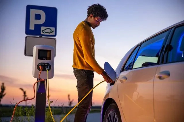 Elektromobil se vybil na cestě: co dělat?