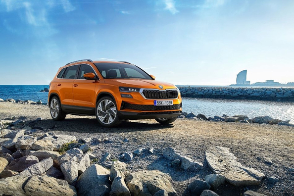Modernizovaná Skoda Karoq: styl a technologie do města i na cesty
