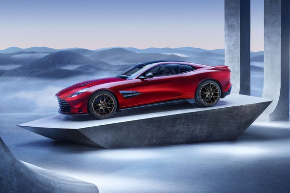 Aston Martin Vanquish III: ztělesnění britského luxusu a stylu