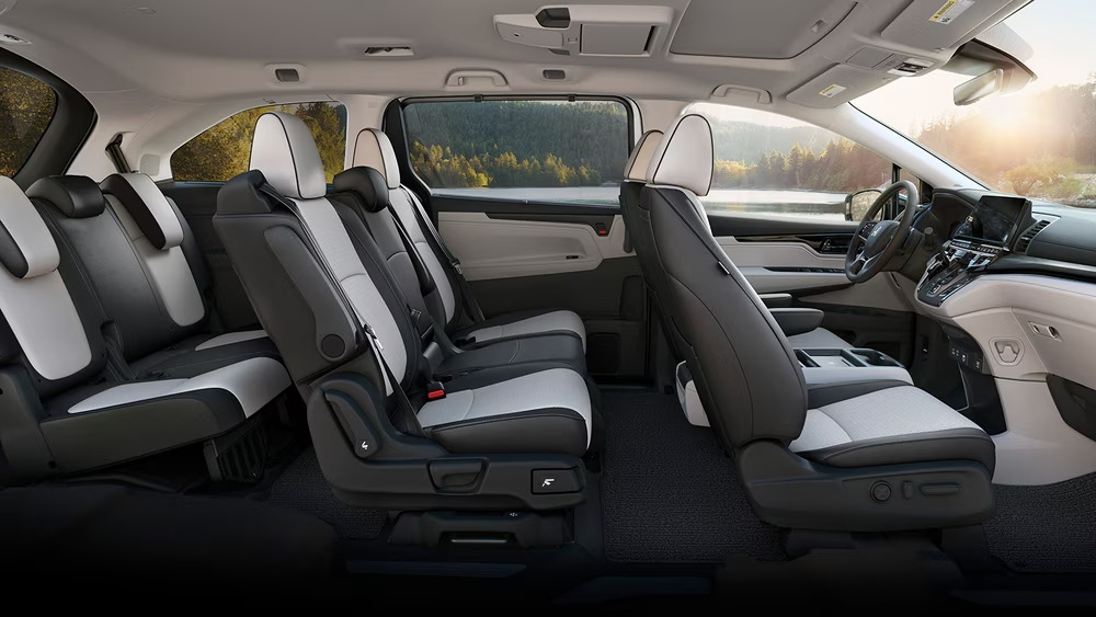 Vybíráme rodinný minivan: na co si dát pozor?