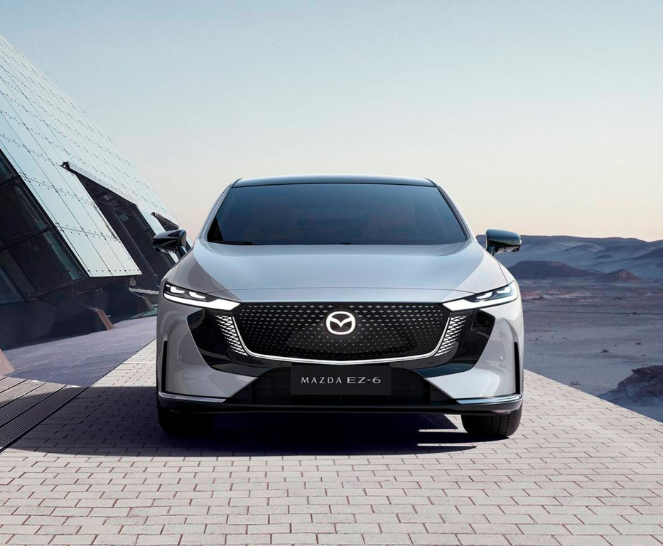 Recenze hybridního liftbacku Mazda EZ-6