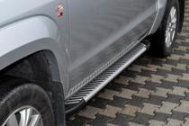 Volkswagen Amarok 2010–2022 Boční nášlapy Line (2 ks, hliník) fotografie 1