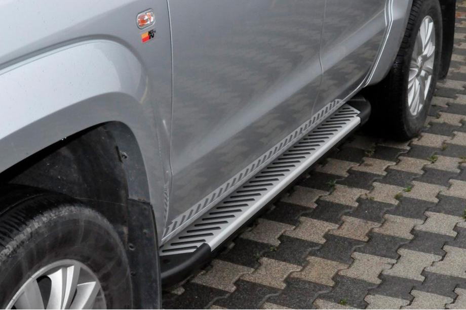 Volkswagen Amarok 2010–2022 Boční nášlapy Line (2 ks, hliník) Image