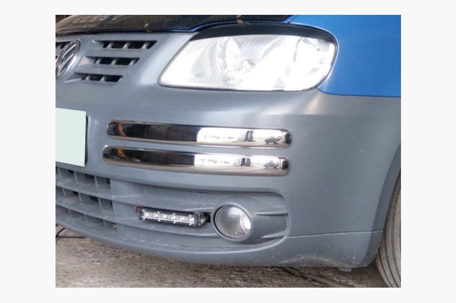 Volkswagen Caddy 2004–2010 Rohové kryty předního nárazníku (4 ks, nerez) Carmos - turecká ocel Image