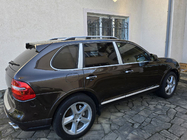 Porsche Cayenne 2003–2010 Střešní ližiny Skyport (šedé) fotografie 12