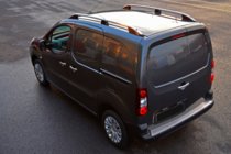 Peugeot Partner Tepee 2008–2018 Střešní ližiny Skyport (matná šedá) fotografie 5