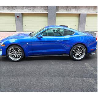 Boční prahy V3 (karbon) Ford Mustang 2015–2023 fotografie 3