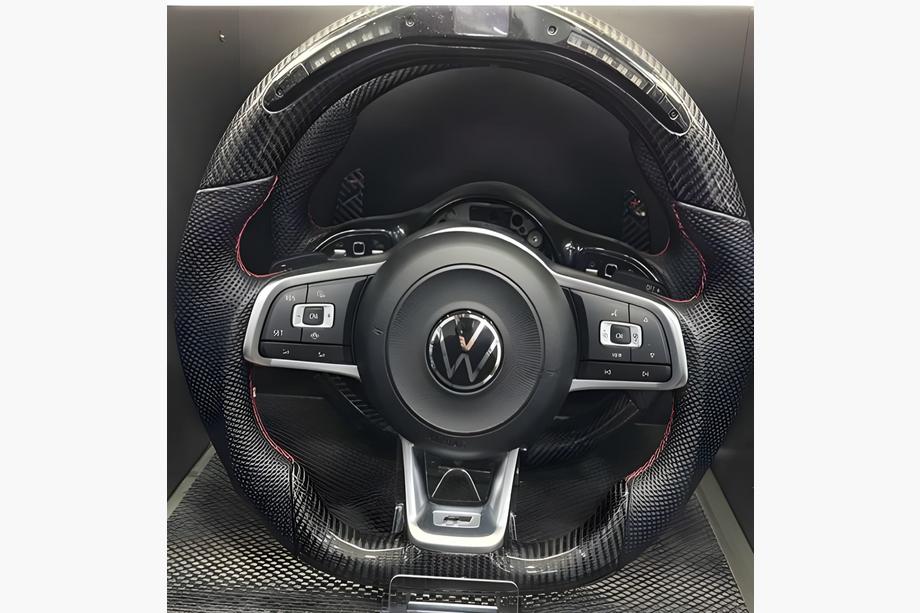 Volkswagen Atlas (Terramont) 2016– Karbonový volant s LED Image