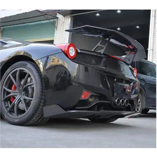 Spoiler V1 (2011-2013, karbon) Ferrari 458 Italia 2009–2015 fotografie 4