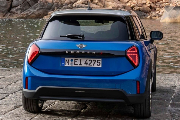 Test nového Mini Hatch (F65) 5-door: čtvrtá generace ikonického hatchbacku Fotografie 3