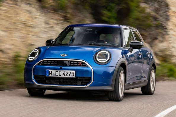 Test nového Mini Hatch (F65) 5-door: čtvrtá generace ikonického hatchbacku Fotografie 2