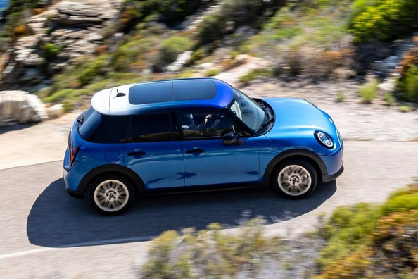 Test nového Mini Hatch (F65) 5-door: čtvrtá generace ikonického hatchbacku Fotografie 1