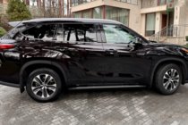 Toyota Highlander 2019– Boční nášlapy OEM (2024+, 2 ks, hliník) fotografie 3