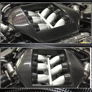Karbonový kryt motoru (2009-2015) Nissan GT-R 2008–2025 fotografie 4