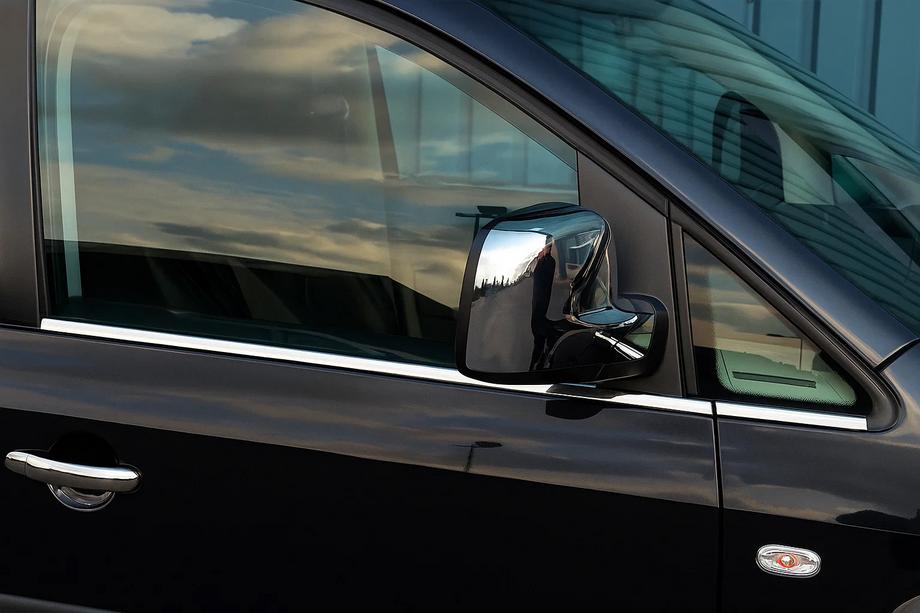 Volkswagen Caddy 2004–2010 Spodní okenní lišty (nerez) Přední, Carmos – turecká ocel Image