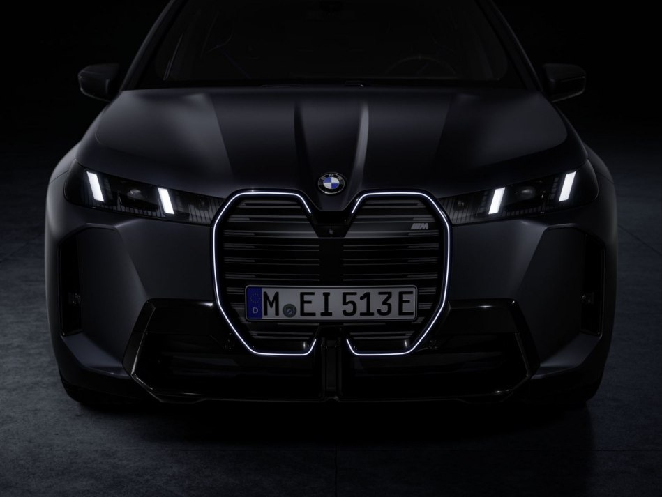 Test BMW iX M70: Elektrická síla ve sportovním provedení